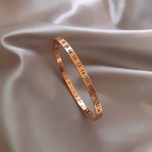 Bracelet acier chiffres romains rigide finition argentée