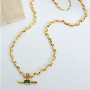 Collier maille corde doré avec fermoir T et pierre baguette