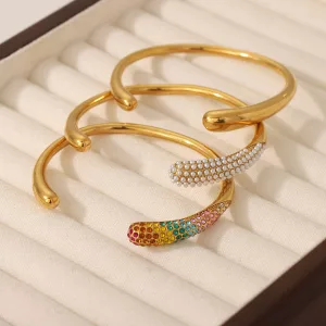 Bracelet jonc ouvert doré pavé