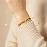 Bracelet gourmette femme dorée à maille plate