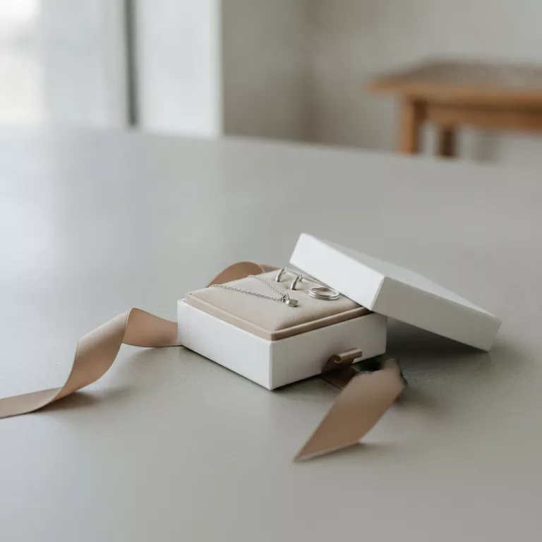 Coffret cadeau bijou en acier inoxydable